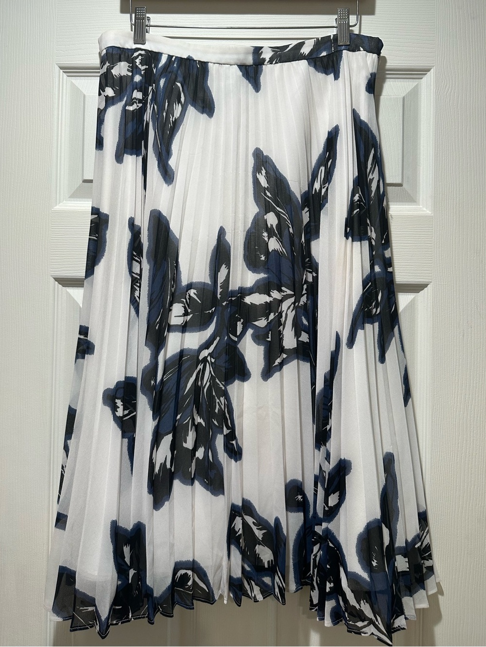 Banana Republic Floral Pleated Midi Skirt Size 14